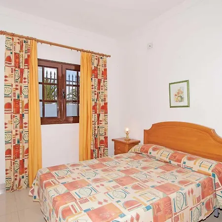 Playa Honda Sleeps 6 Wifi Villa Playa Honda (Lanzarote)
