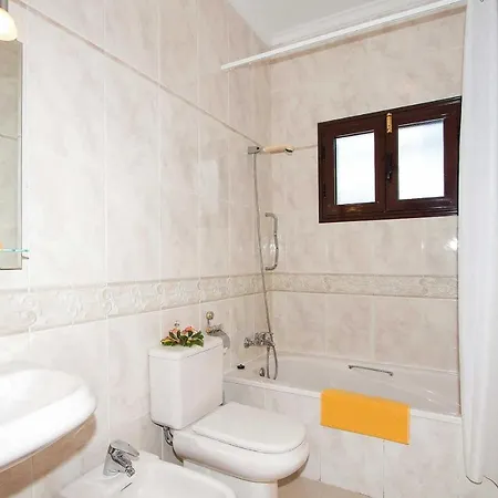 Playa Honda Sleeps 6 Wifi * 플라야 온다